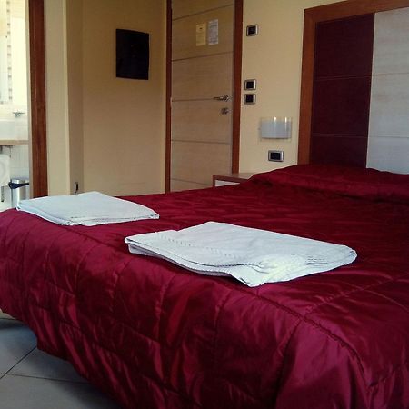 Hotel Conte Ruggero Serra San Bruno Bilik gambar