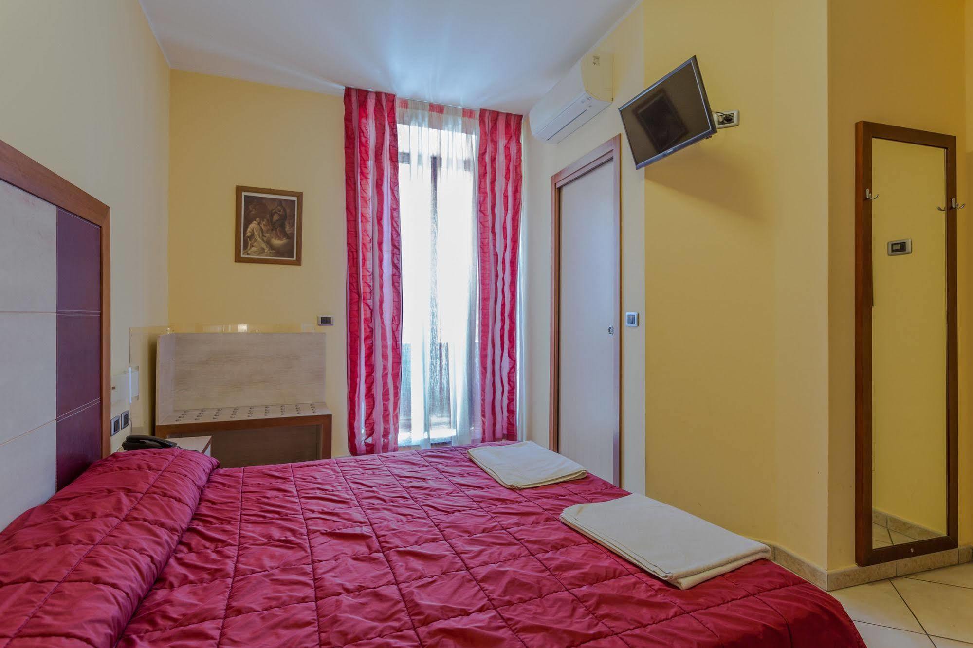 Hotel Conte Ruggero Serra San Bruno Luaran gambar